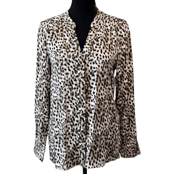 New TOMMY BAHAMA Women's Leopard Print Long Sleeve Button Up Shirt Size XS - Picture 1 of 6